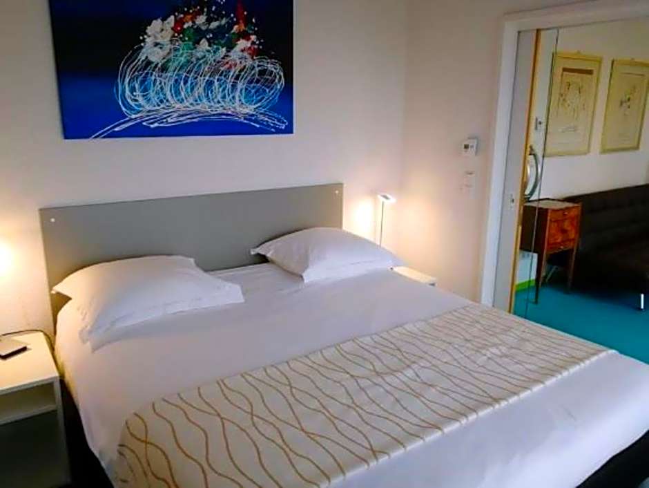 Domus Hotel