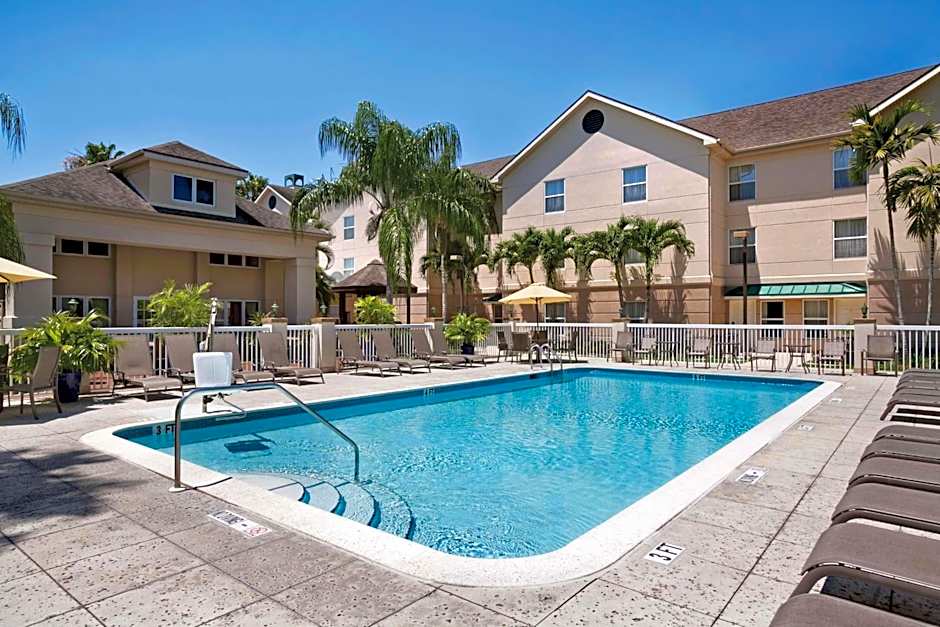 Homewood Suites By Hilton Fort Myers