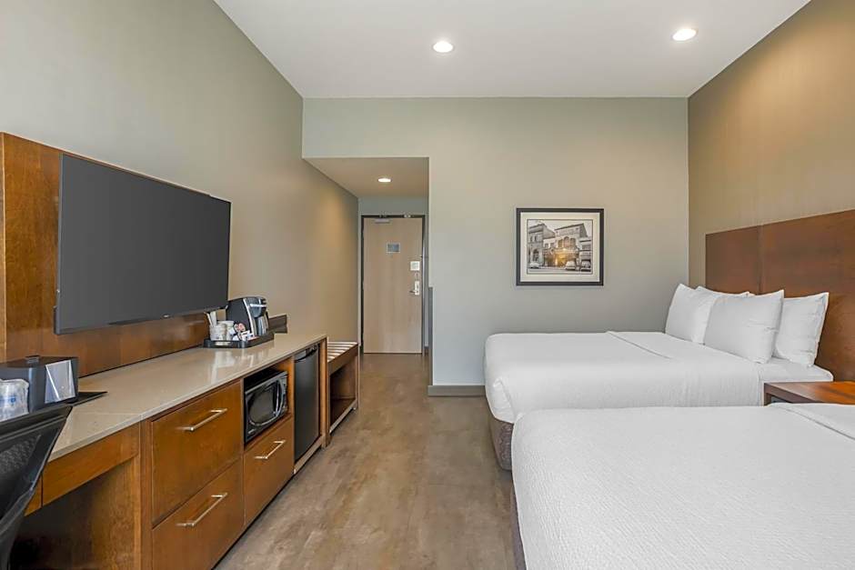 Best Western Plus East Side