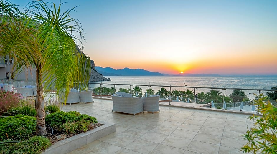 Turunc Premium Hotel