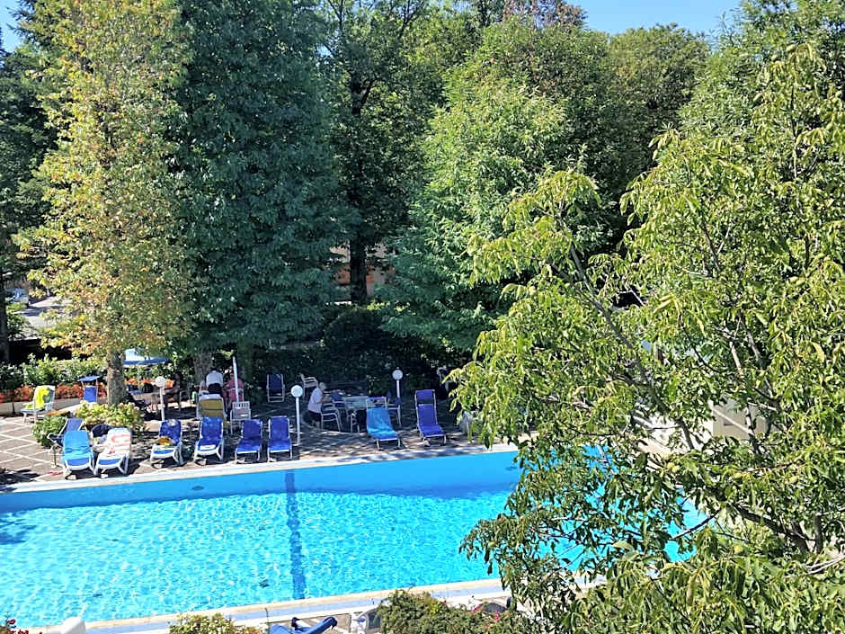 Mondial Park Hotel