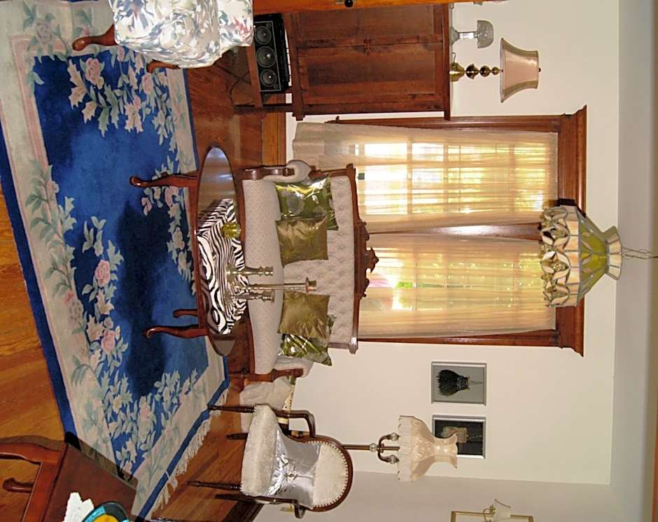 Ye Olde Walkerville Bed & Breakfast