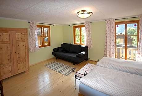 Deluxe Double Room with Shower