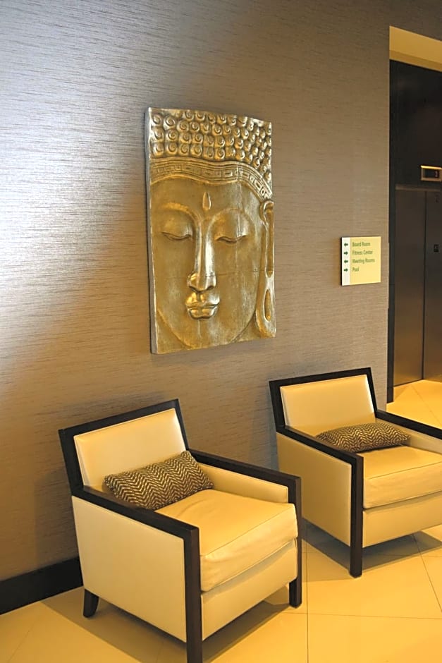 Holiday Inn and Suites East Peoria By IHG