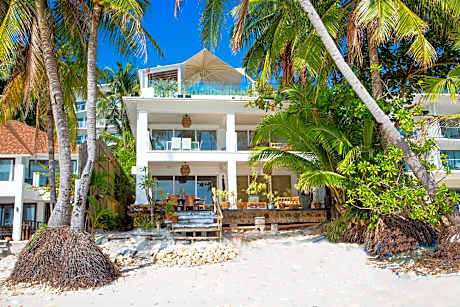 Mayumi Beach Villa