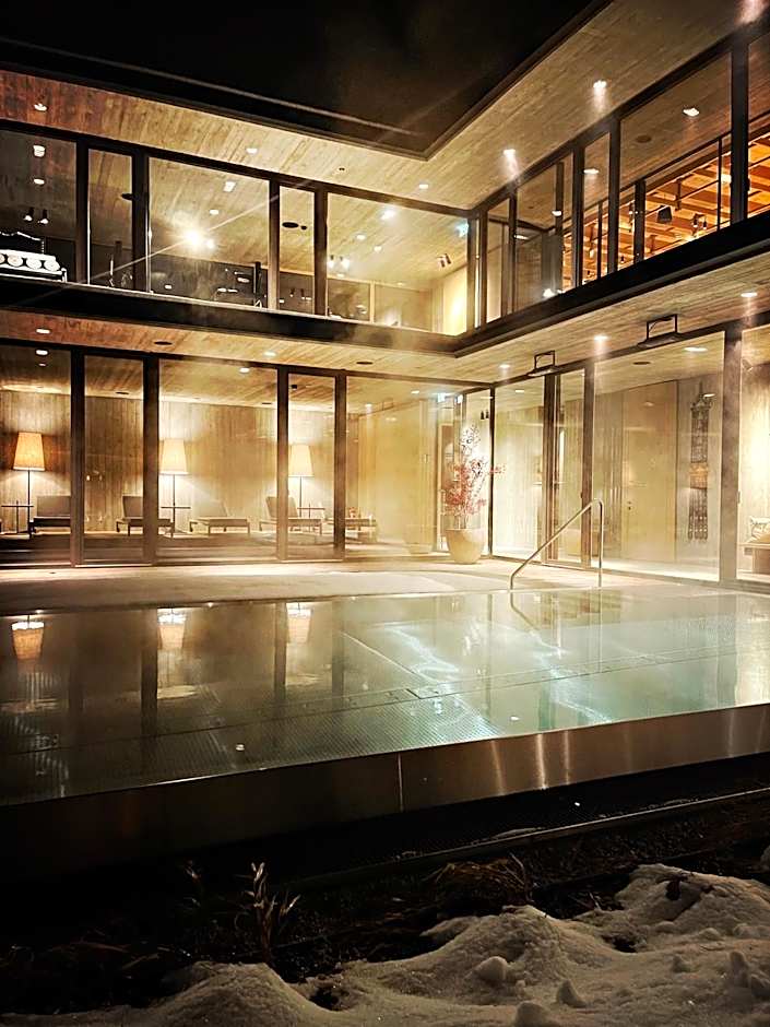 zelloon boutique hotel