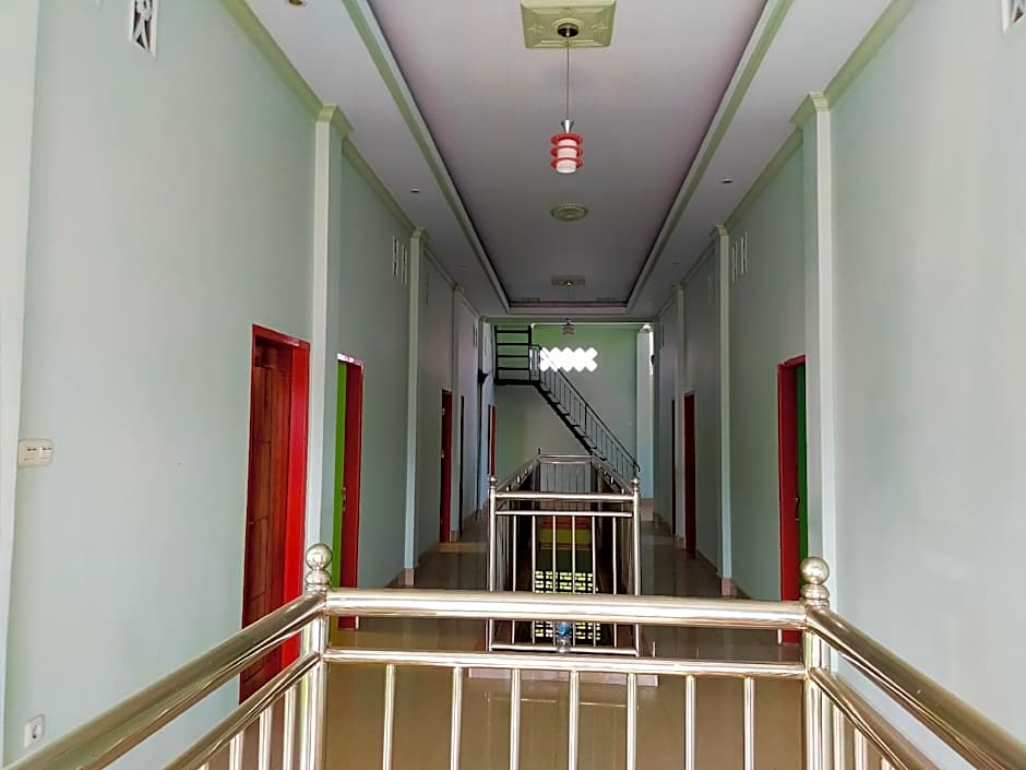 Inawa Homestay Syariah – Rampal, ID