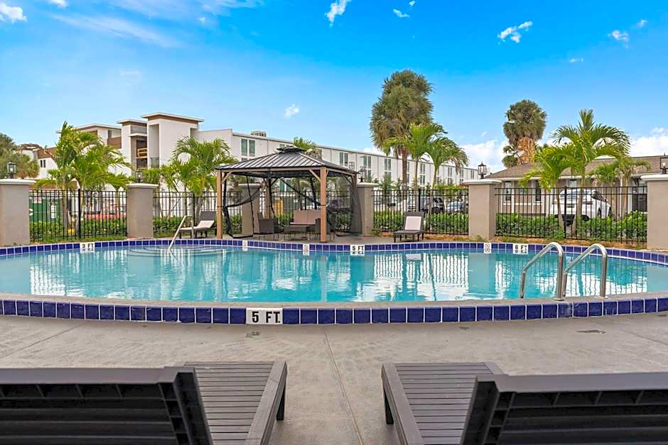 Super 8 by Wyndham Kissimmee-Orlando