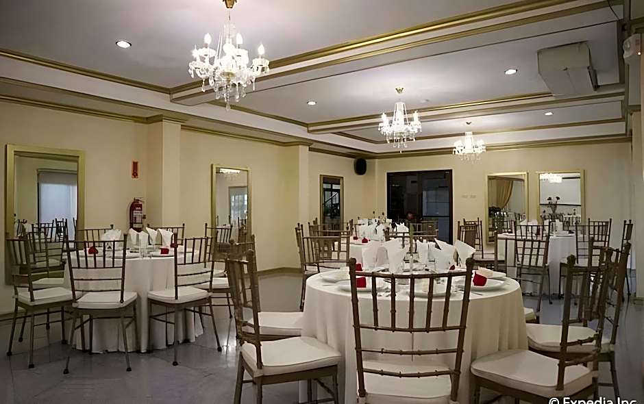 Spring Plaza Hotel