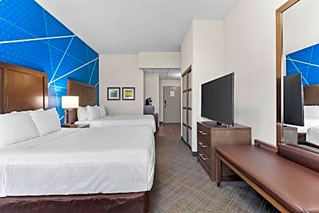 Queen Room with Two Queen Beds - Non-Smoking