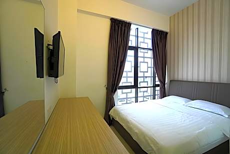 Crystal Garden Hotel (Seri Kembangan)
