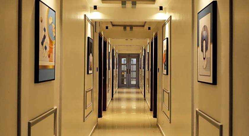 Hotel Gold Leaf,Ahmedabad