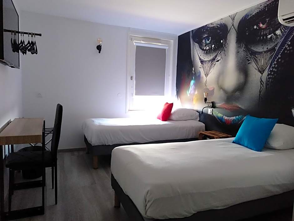 Arl HOTEL