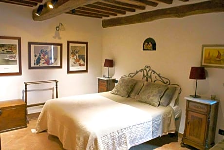 Large Double or Twin Room
