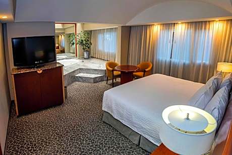 Suite, 2 Bedrooms (2 Double Beds)