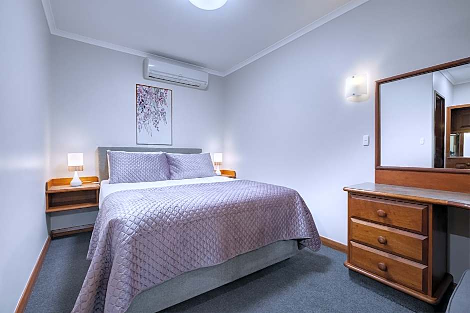 Adelaide Inn