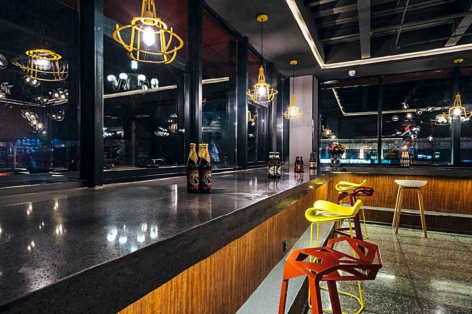 Atour Light Hotel Tangshan Exhibition Center                               