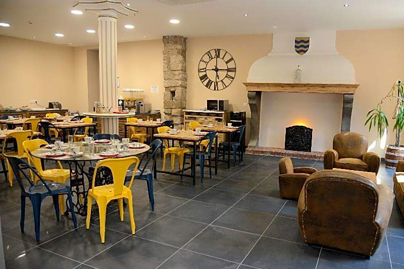 Logis Hotel Yseria - Historical Center