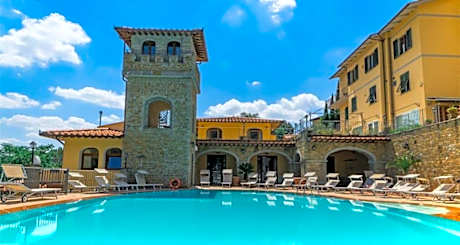 Junior Suite with Pool View