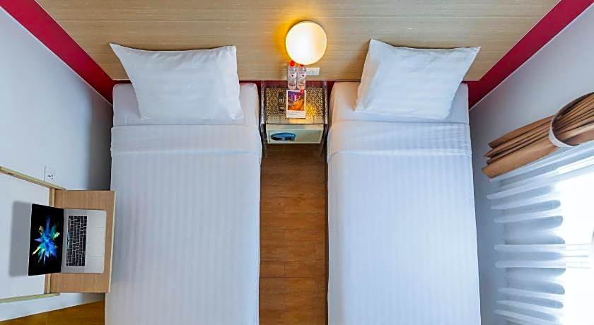 Monoloog Hotel Bekasi