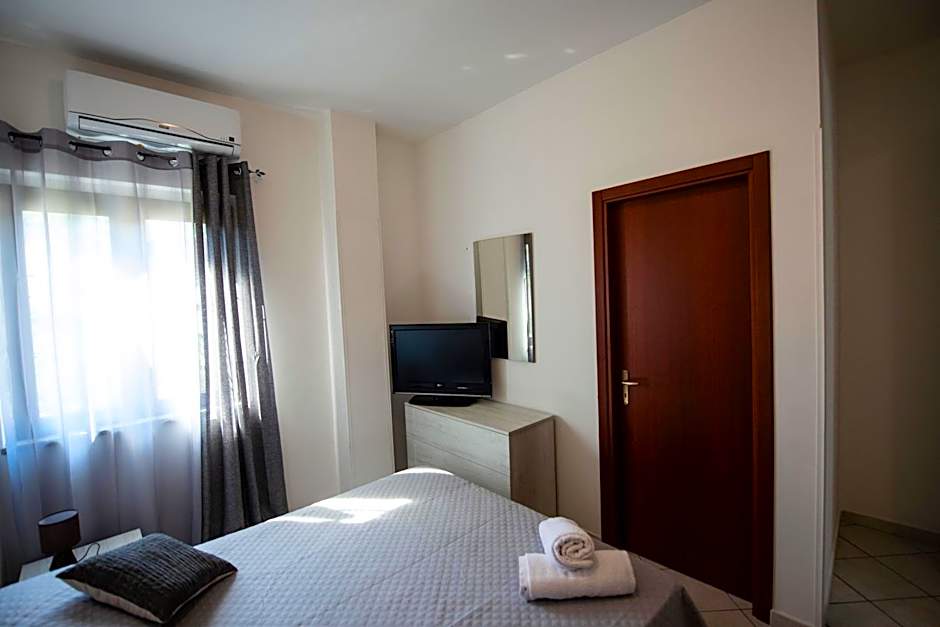 Foto 1 di 4 di Small Double Room