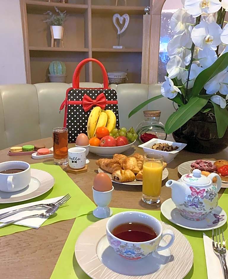 Brit Hotel Confort Le Revest Sainte-Maxime