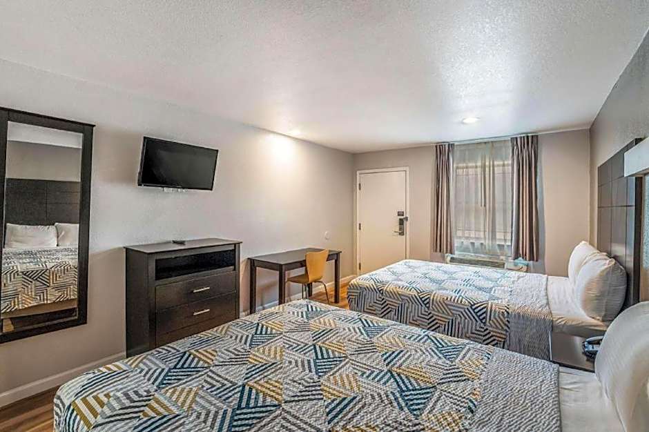 Motel 6 Dallas, TX
