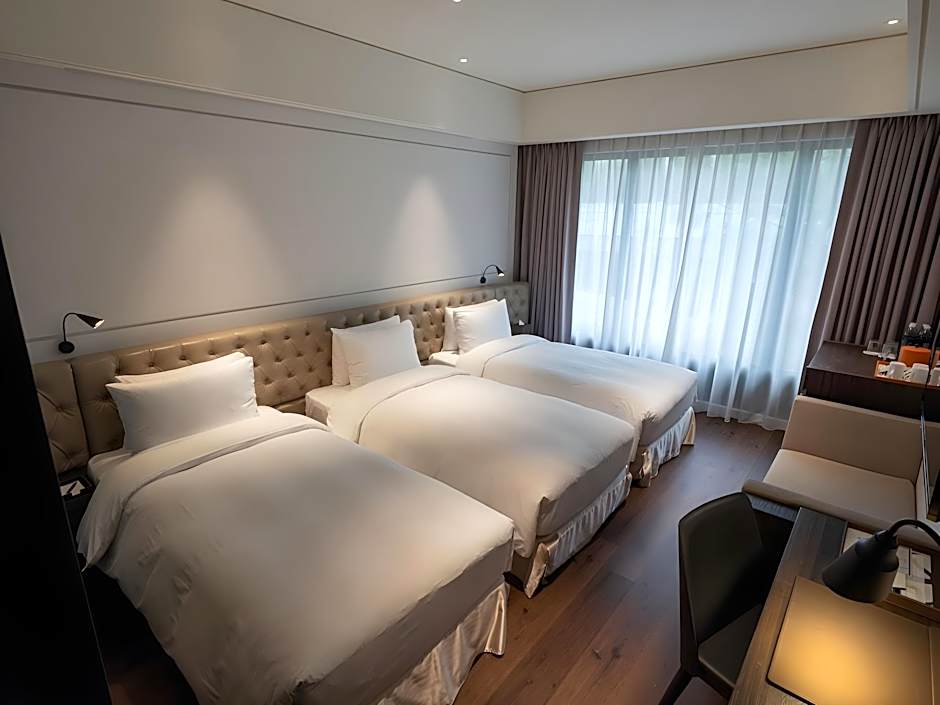 Hotel MvsaMichelin 2 Starred Molino de Urdániz