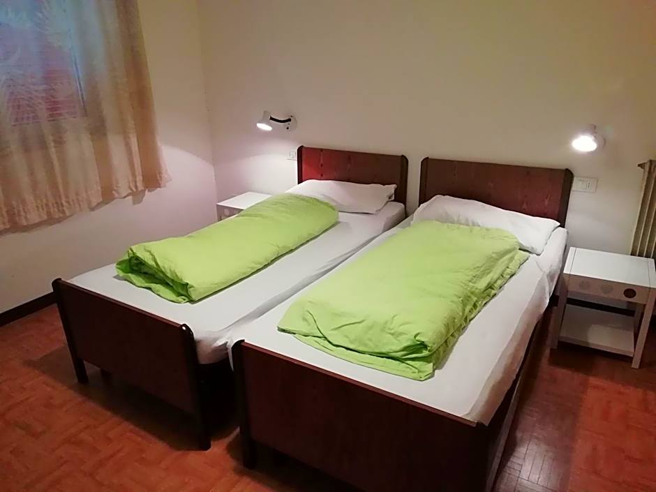 Pension Flora Albergo