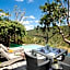 Clifftop Exclusive Safari Hideaway