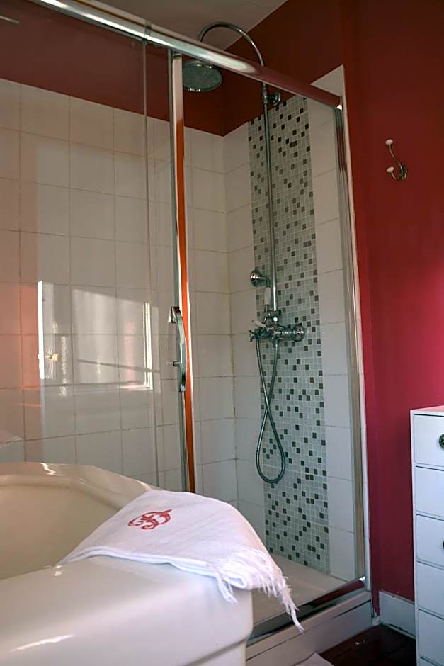 la maison, chambre d'hôtes de charme et atelier d'artiste, Libourne saint Emilion