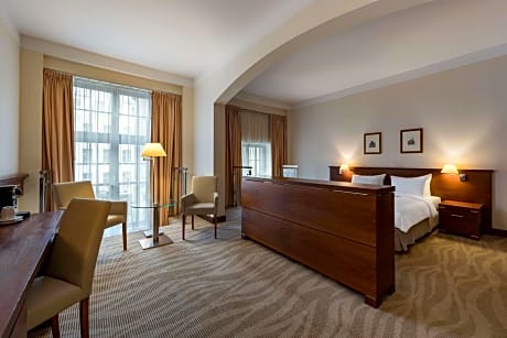 Junior Suite with Old Town View