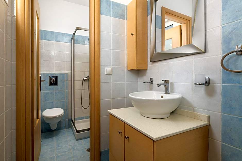 Vlycha Beach Apartments