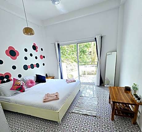 Deluxe Bungalow with Garden View