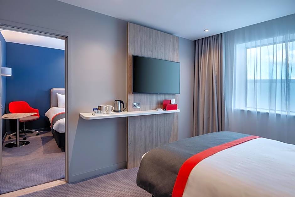 Holiday Inn Express - London Heathrow T4 By IHG