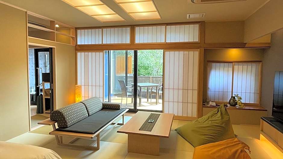 Shimosuwa Onsen Chosenkaku Kameya