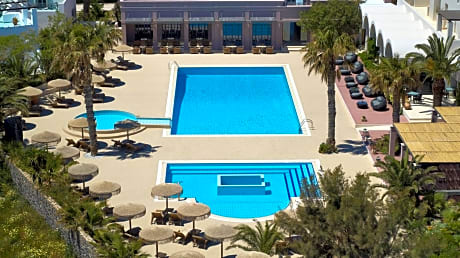 9 Muses Santorini Resort