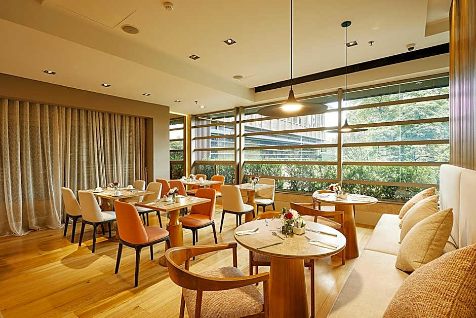 EK Hotel By Preferred Hotels Group