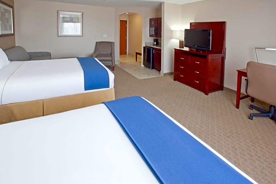 Holiday Inn Express & Suites College Station by IHG