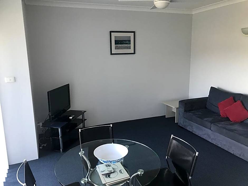 Photo 1 of 4 of 1 Bedroom Apartment, Sea View