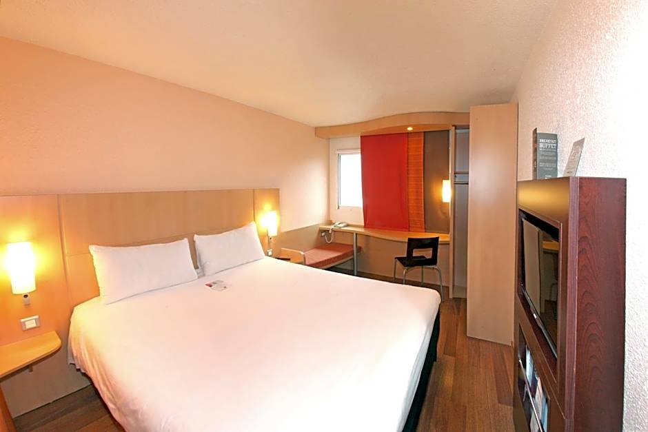 Photo 1 of 4 of Two Adjacent Double Room