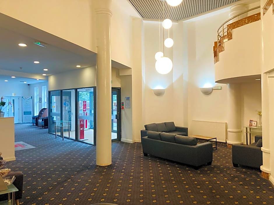 Adamton Country House Hotel