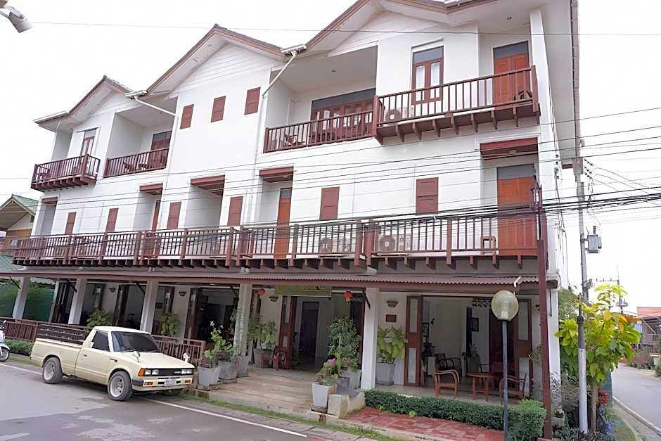 Sri Chiang Khan Hotel