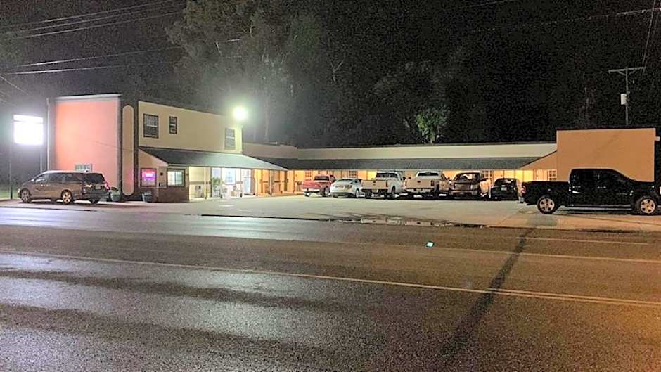 Relax Inn Motel Kountze