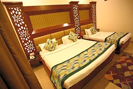 Comfort Triple Room with Banganga Transfers