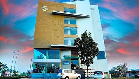 Samasth Palatial by Yuvraj group of Hotels