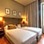 Hotel Embassy