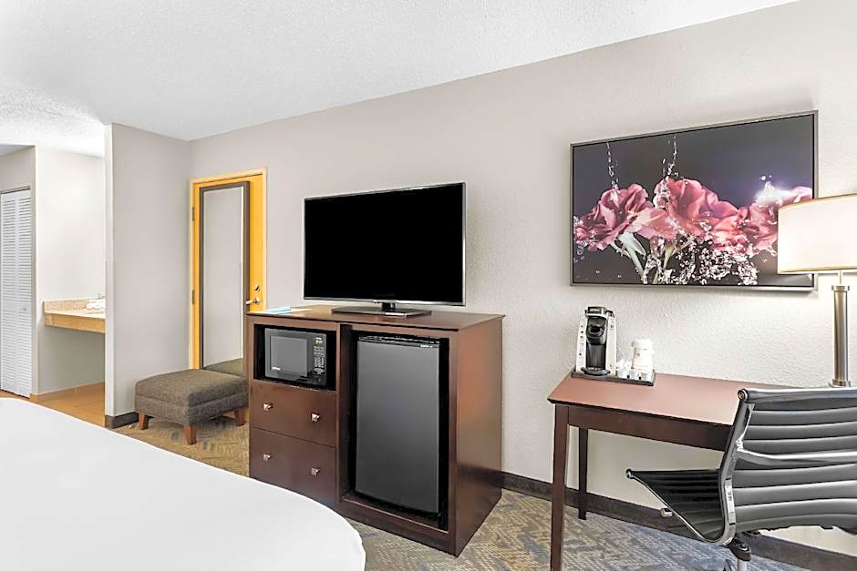 Best Western Oswego Hotel