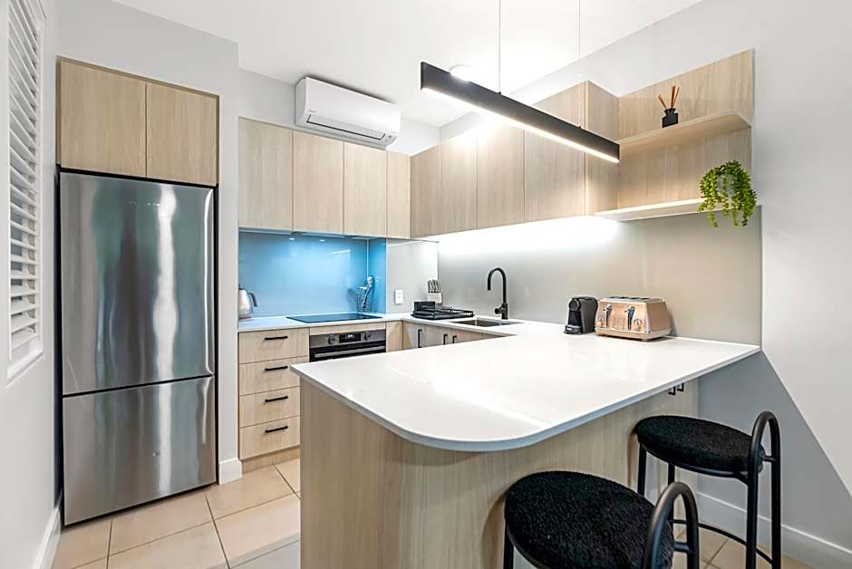 Elysium Private Apartments at Beach Club & Spa