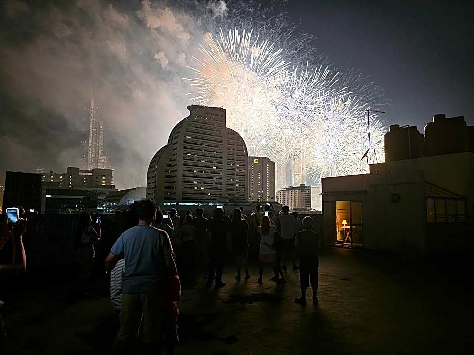 Somewhere to Escape - Hometel